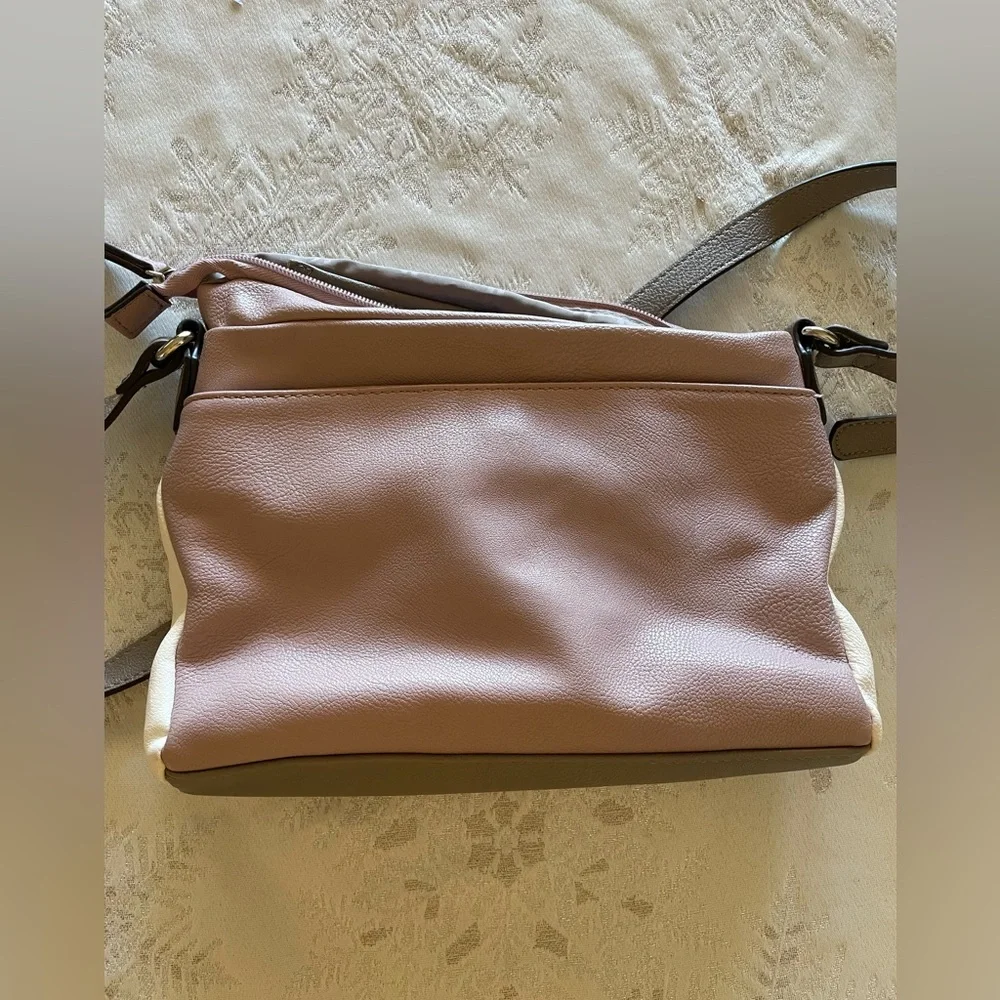 Jlo/Jennifer Lopez lavender purse - Picture 3 of 4